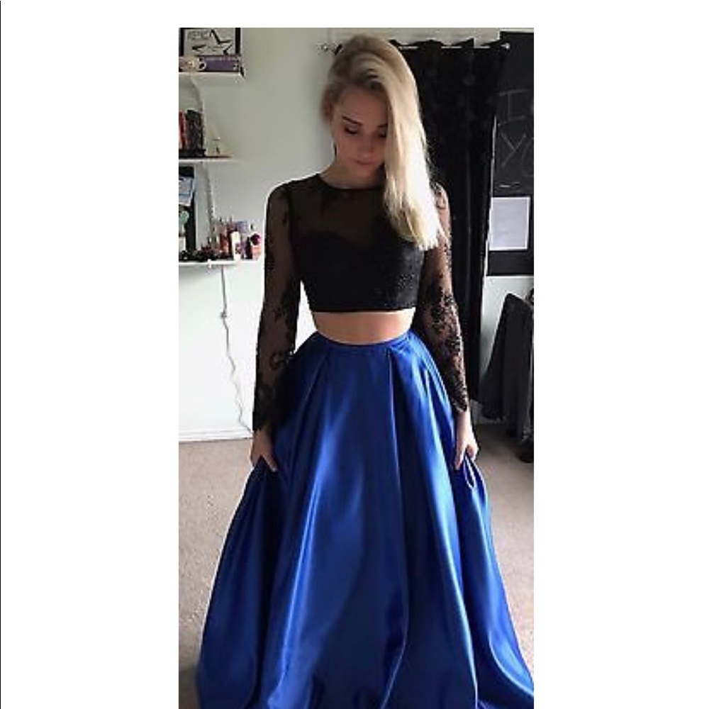 Abby paris prom dress. NEVER WORN. gorgeous !
